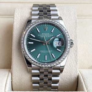 Rolex Datejust 36mm Full Set 2023 UNWORN Diamanten 126200 Mint Green Diamond Bezel