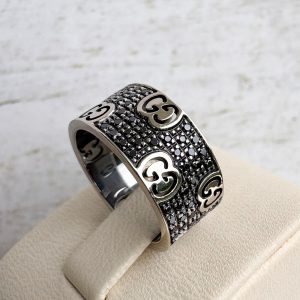 Gucci Icon Wide Ring 18k / 750 Weißgold mit schwarzen Diamanten 110 stk. Unisex