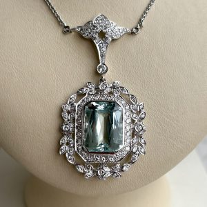 Collier Weißgold Anhänger Aquamarin Diamanten Art Deco Stil Damen Collier