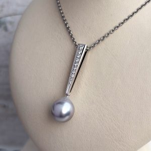 Kette mit Anhänger und Perle Neu 18k Weißgold Kette 45cm Damenkette