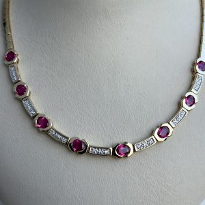 Gelbgold Kette 18k 750 Kette mit Rubinen und Diamanten 55 cm Damen Schmuck
