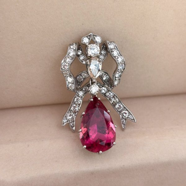 Pendant White gold 18k with Rubies and Diamonds 4,2 ct. Art Deco Style Women